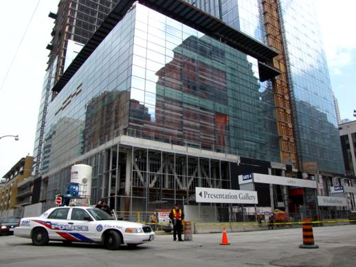 Police block traffic from moving south on Bay Street