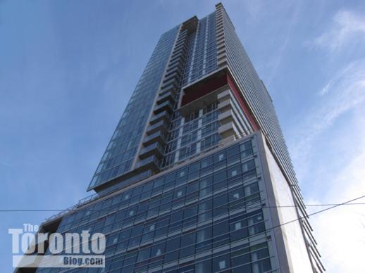 M5V condo tower