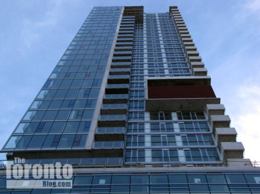 M5V condo tower