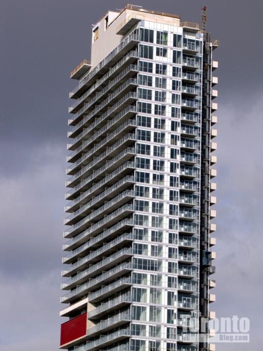 M5V condo tower