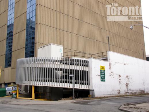 210 Simcoe Street parking garage