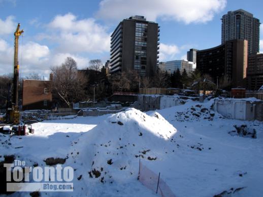 Milan condo tower excavation after a snowfall 