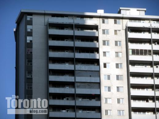 200 Wellesley Street East apartment building