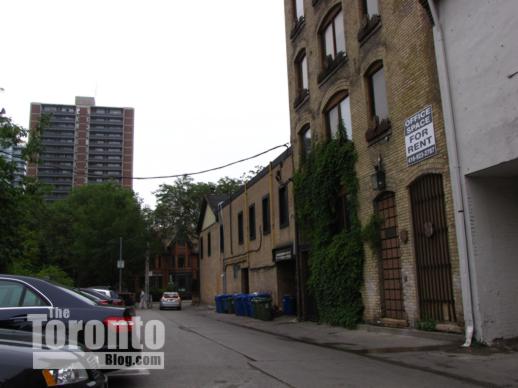 Laneway and parking lot next to 8 Gloucester Street