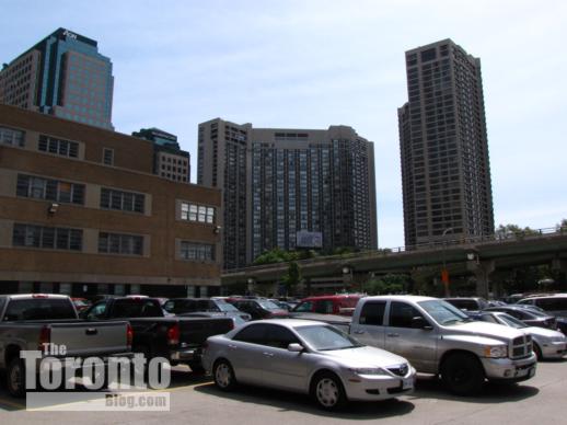 90 Harbour Street Toronto parking lot