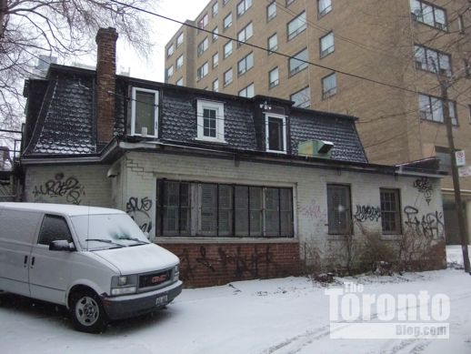 81 Wellesley Street East Toronto coach house 