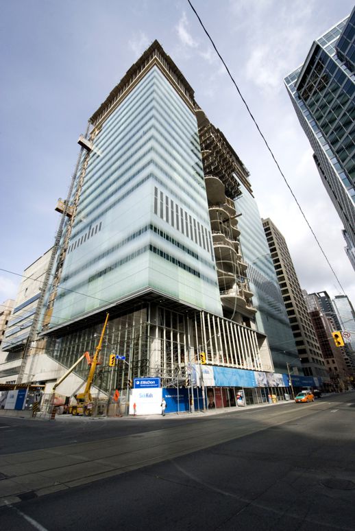 SickKids Centre for Research and Learning tower 