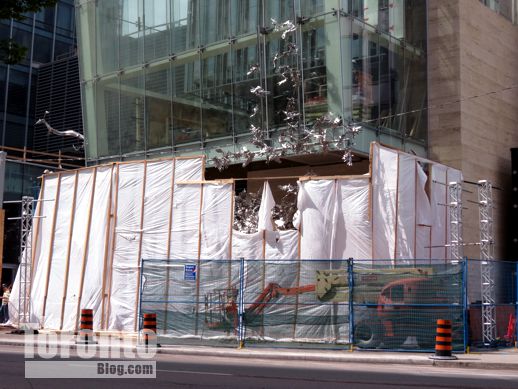 Living Shangrila hotel condo tower Toronto