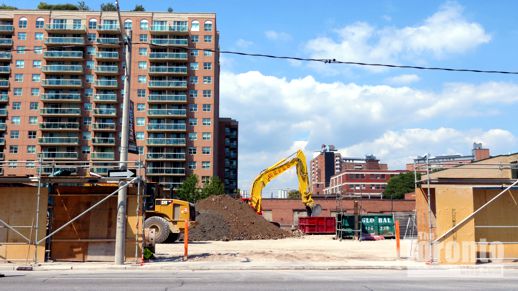 Ivory on Adelaide condo construction 