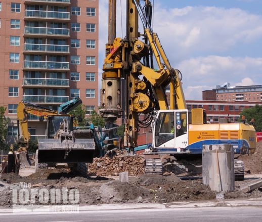 Ivory on Adelaide condo construction 