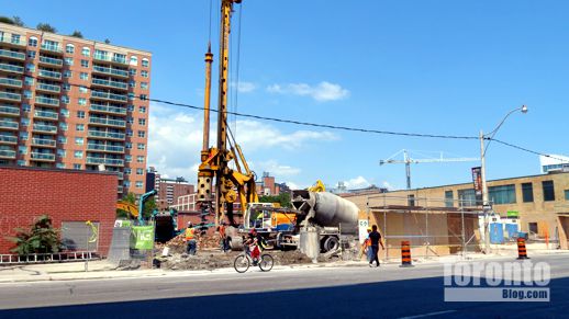 Ivory on Adelaide condo construction 