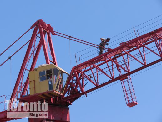 Post House Condos crane installation