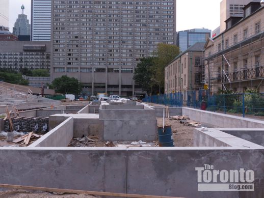 Nathan Phillips Square at Toronto City Hall 